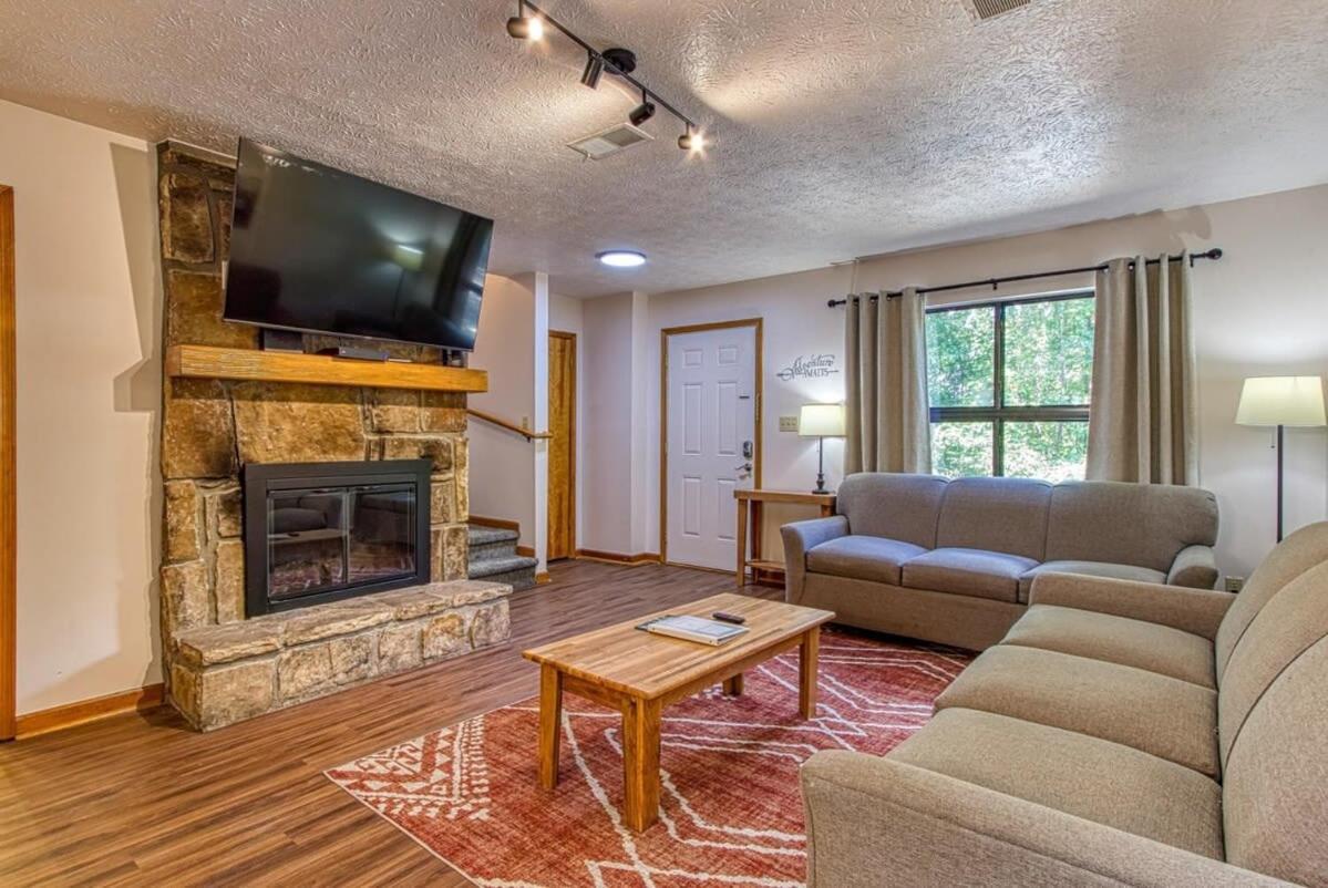 Pinecrest Townhomes-1King-2Queen Unit-Renovated Pigeon Forge Exteriör bild