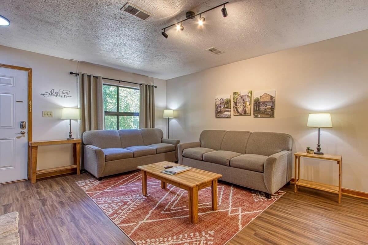 Pinecrest Townhomes-1King-2Queen Unit-Renovated Pigeon Forge Exteriör bild